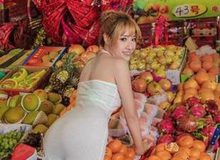 “热血赛道”全套图，爱丝又要征服你的视线了。