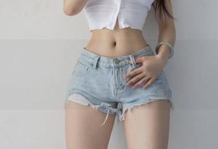 微密圈 – Cool文茜的全集：黑色吊带，神秘又逗趣的完美组合！