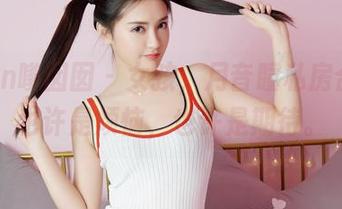 Feilin嗲囡囡 – 女孩，月音瞳私房合集：也许是烦恼，也许是期待。