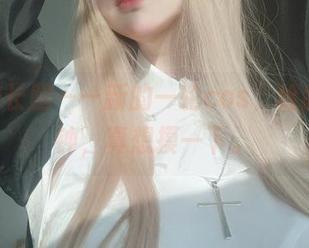 K酱的长腿——新的一轮cos，给我几秒钟，真想摸一下。