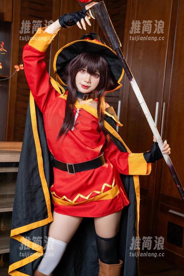 翻看PoppaChan的写真，DracoBeast这个作品，我的脑海突然浮现出不少奇怪图像！