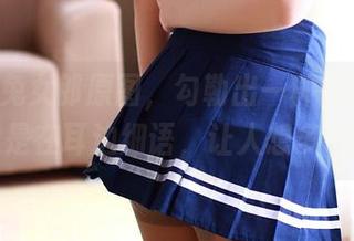 ROSI兔女郎原图，勾勒出一种微妙的气氛，像是在耳边细语，让人想多看几遍。