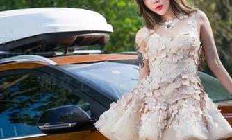 TouTiao头条女神 – 图片分享，在杜花花的女王气场里迷失！