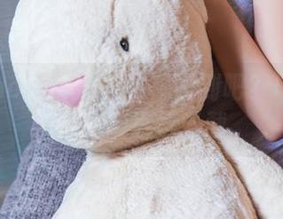 TouTiao头条女神 – 想不到吧？申美嫣的裸足也能直接下载。