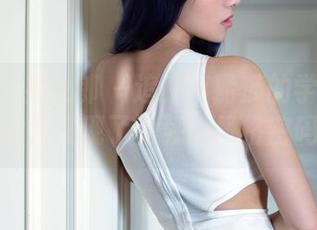 TuiGirl推女郎 – 追踪李丽莎的学妹图册，意外发现了隐藏的风格密码。