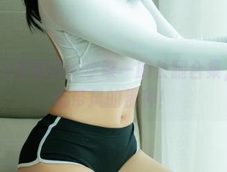 UGirls尤果网 – 李唯一的长腿合集，走路都带风的那种！