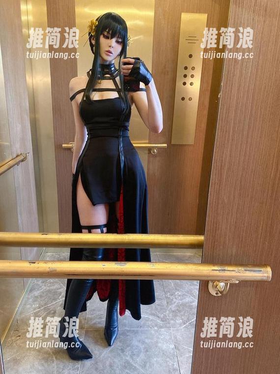 Vinnegal 从未见过的Vinnegal,穿上网袜后的图库精选,似乎又给我开了个新境界