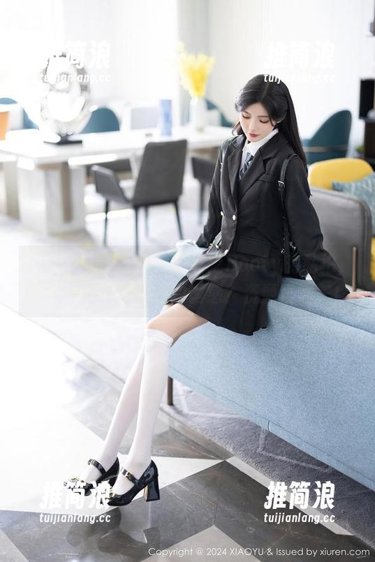 XIAOYU语画界 - 徐莉芝Booty的私拍，谁能抵挡这些美足的诱惑？资源直通车！