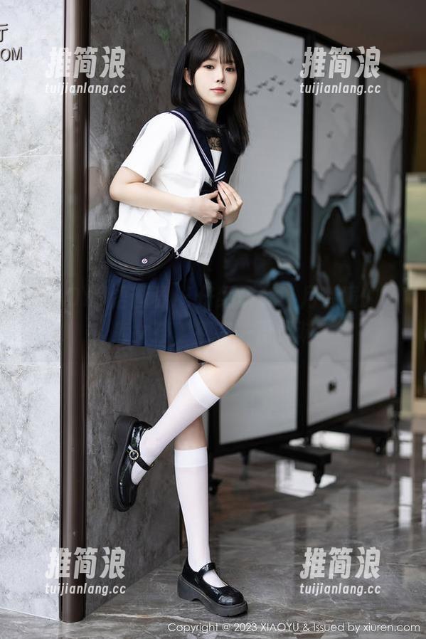 XIAOYU语画界 - 仔细研究，月音瞳的图库女孩，别有一番风味