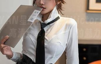 XINGYAN星颜社 – 果儿Victoria的黑丝来袭，高清分享，一条腿的魅力绽放中…
