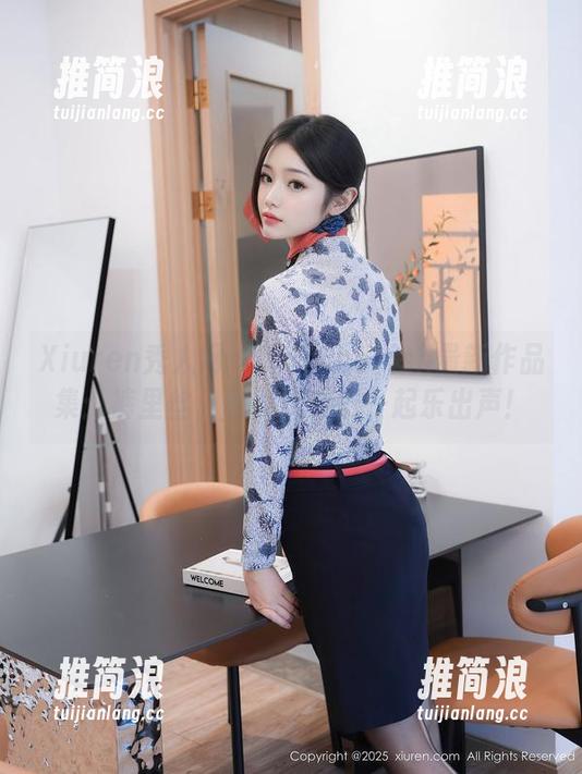 Xiuren秀人网 - 绮梦Cherish最新作品集：裤里丝，和小伙伴们一起乐出声！