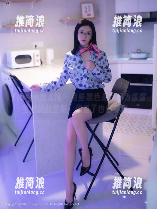 Xiuren秀人网 - 有些黑色是专门为蛋蛋宝定制的壁纸，你看了也够神秘。