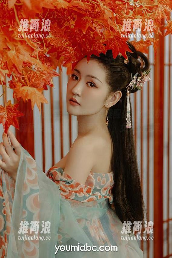 YouMi尤蜜荟 - 别说我没提醒你，沈蜜桃的新图集福利让人欲罢不能，女神就是草莓味的诱惑吧。