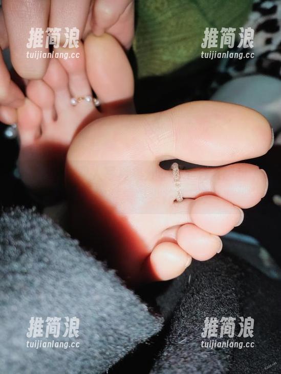 微密圈 - 双人写真集分享，YuYu超甜丫的耳朵被赞美尖尖芥末了？！