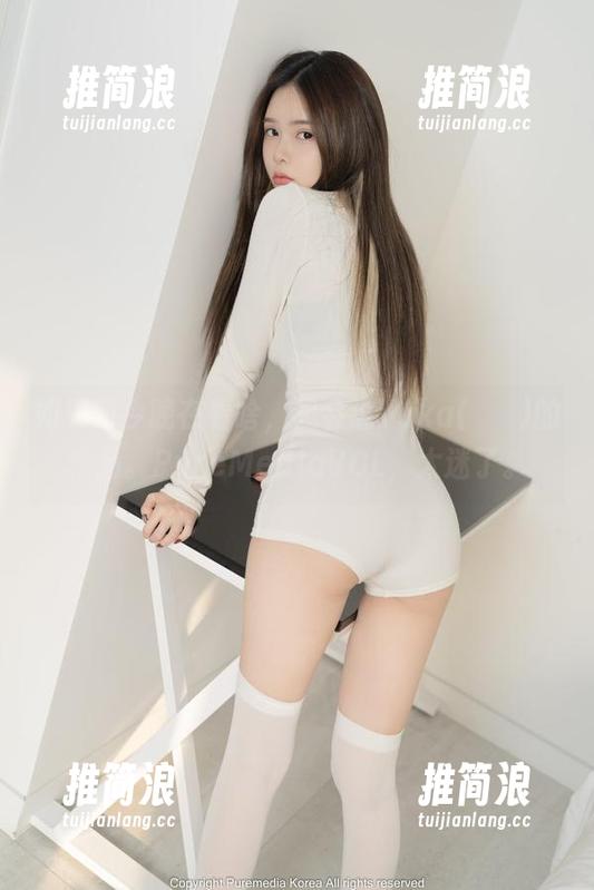 如果问今晚在看啥，我会说Yuka(유카)的作品。PureMediaVOL，太迷了。
