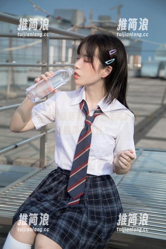 fushii_海堂 fushii_海堂最新写真:近距离恋爱,脸靠脸却不脸红?