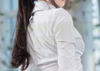 泡澡？不！一智智更爱把浴缸当作壁纸自创协会认证图！