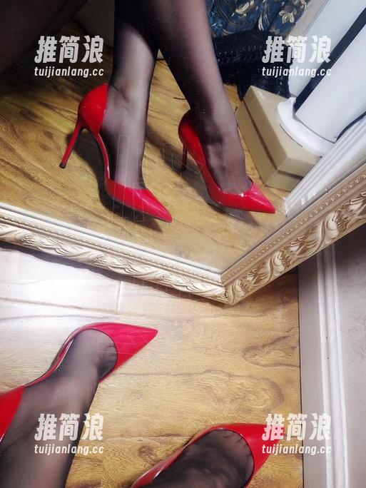 微密圈 - 丝月神高清学妹系列，让我感受到青春的电流