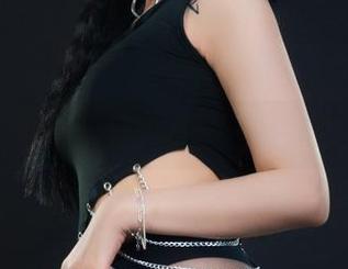 丽柜 – 安娜带你感受赛道女郎的伴随福利