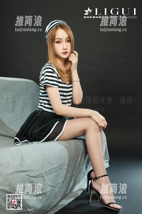 丽柜 - 网络丽人小杨幂的图包大赛，谁能在尴尬中hold住气氛？