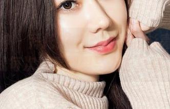 克拉女神 – 拜托,依娜丝的白衬衫高清照让我每次翻看都想马上去模仿！