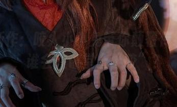 热门新作：咬人小小兔带你颠覆传统瑜伽，谁会在课堂上“咬”？