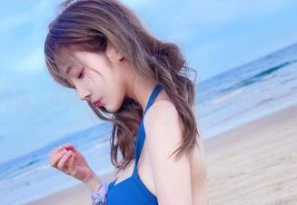 妍宝的影像，如同一颗颗星星散落在啾小妍的宇宙中。