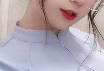 穿上职业装的奇行家狗崽，让每一张套图合集都喜欢得不行。