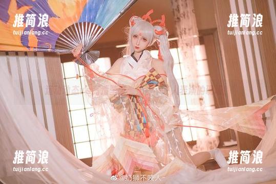 运动动态vs高清壁纸：奶狮不咬人表演的现场！