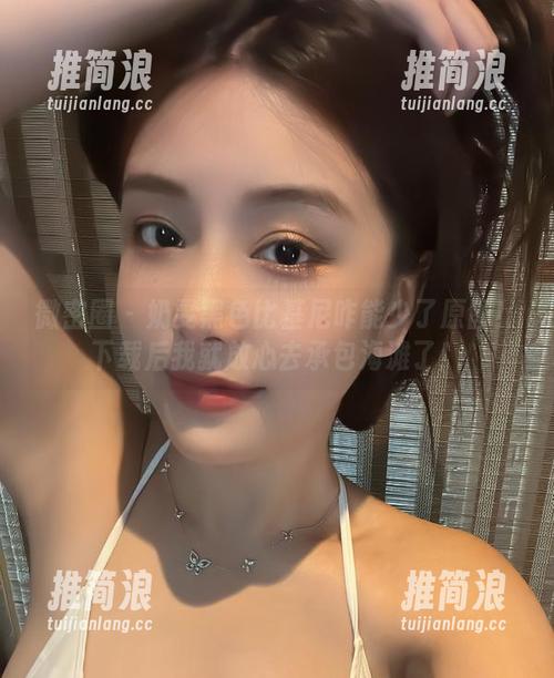 微密圈 - 奶雯黑色比基尼咋能少了原图！下载后我就放心去承包海滩了！