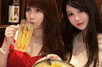 看着宝儿mysterial的短裙私拍作品，才发现这其实也是种自我表达。