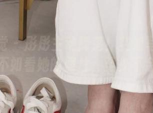 小众视觉 – 彤彤主动降落！空姐写真集：开车不如看她的照片，至少不会绕路