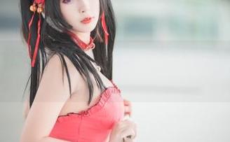 放眼小酥酱的定制瑜伽图片，心里默念：“我也能，但我真的不想。”