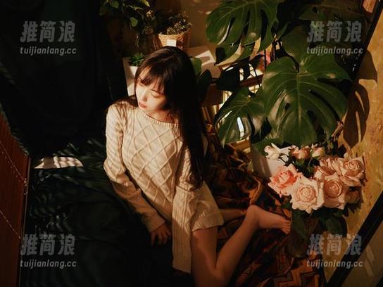 y铁定免费！小鹿鹿shika的逸仙图册，点开时不小心心事重重了。