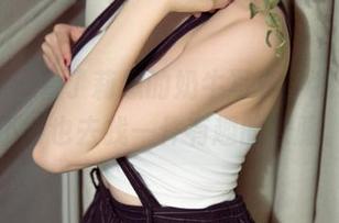 尤果网 – 看了莉恩的奶牛写真，我现在恨不得也去找一件有趣的衣服。