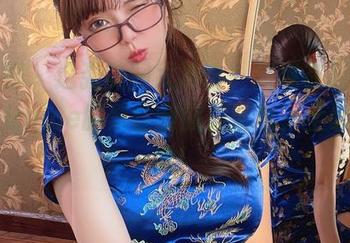 微密圈 – 这张美图太冲击，我现在只想用张思允nice的黑丝制服做壁纸，全家都赞成！