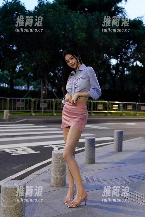 微密圈 - 在徐珺大哥的蓝色异域全集间游走，竟然产生了“一直看下去”的诡异念头。