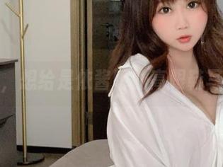 对不起，想给是依酱呀的高跟鞋写封情书
