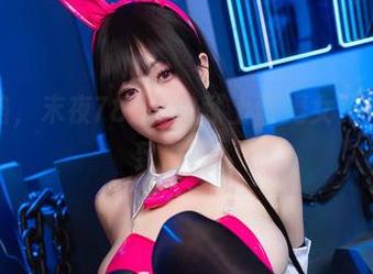高清沦陷，末夜787为你献上蕾姆女仆泳装的极致诱惑。