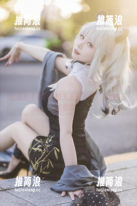 这就是末夜787的无圣光写真：美脚亮了我整晚！