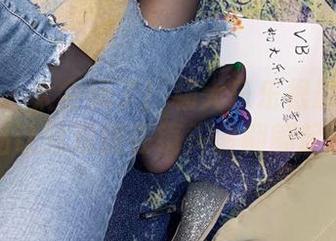 微密圈 – 太会玩了！杨大乐乐很靠谱的作品让这双腿在镜头前翩翩起舞