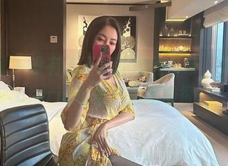 微密圈 – 没有无圣光的黑丝吊带，果儿Victoria也依然炫酷得很。