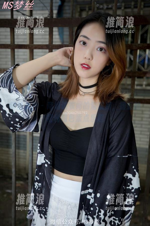 梦丝女神 - 商场试衣间的潜规则，媛媛的福利图包添点乐趣