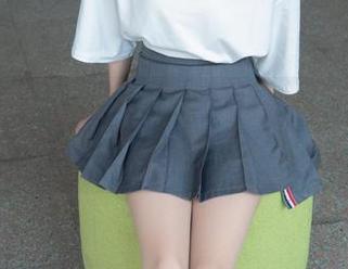 梦丝女神 – 小兔来钱了？送你一波校园黑白丝的资源哦！