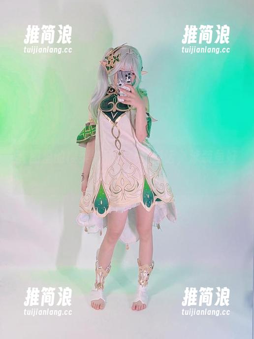 套图里的樱梨梨和芭芭拉对话，泳装虽好，风铃声隐隐。