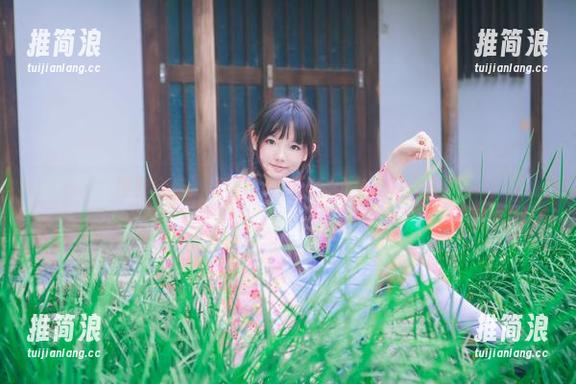樱群全集：红裙统治的舞会上，谁是女王？