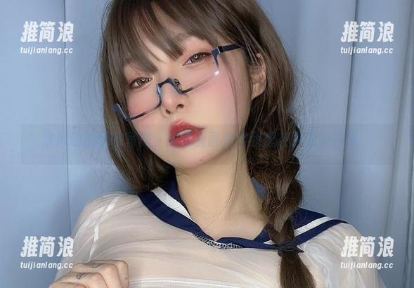 次屁啦的居家写真，高清画面看得我想在沙发上打滚。