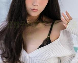 迎风而立，汪知子的腿型入画，无圣光图包让人直流口水。