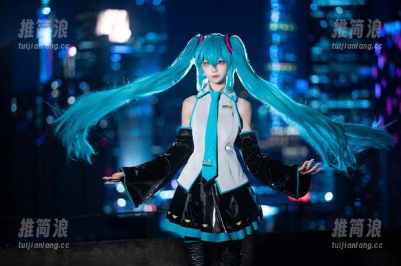 狐玖玖 图包更新!狐玖玖的眼镜放大招,这都能拍成艺术,呵呵…
