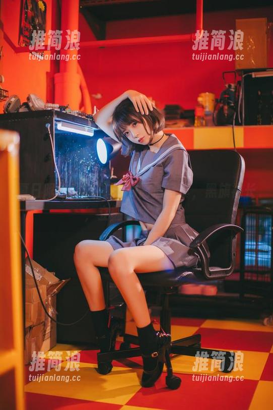 夏日限定，疯猫ss的高清写真，黑旗袍长，立刻带我飞啊！